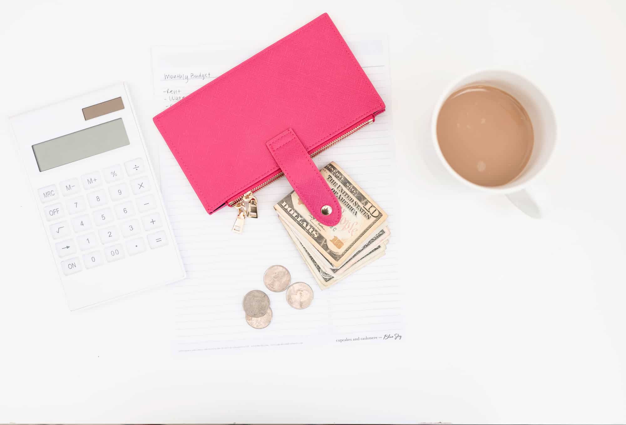 How to Manage Your Money on a Paycheck Budget
